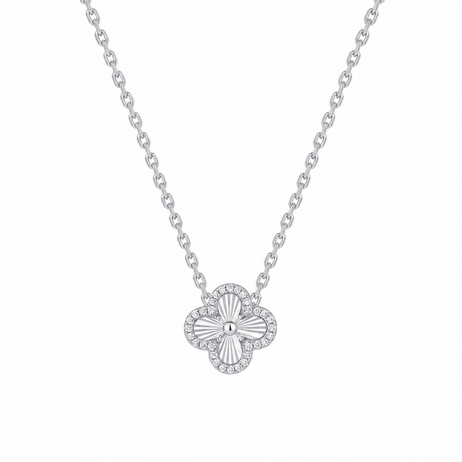 14K Gold Trèfle Necklace