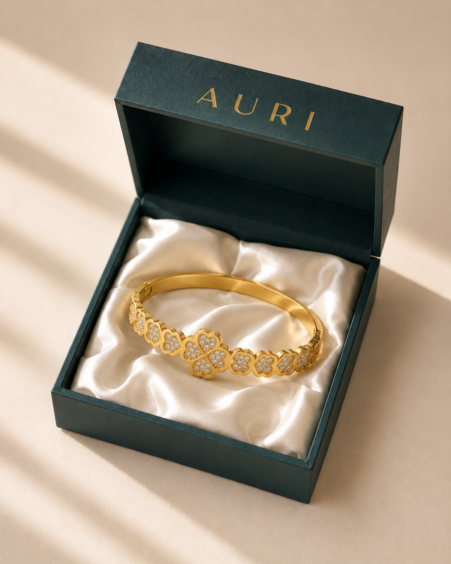 14K Gold Fortuna Hearts Bangle